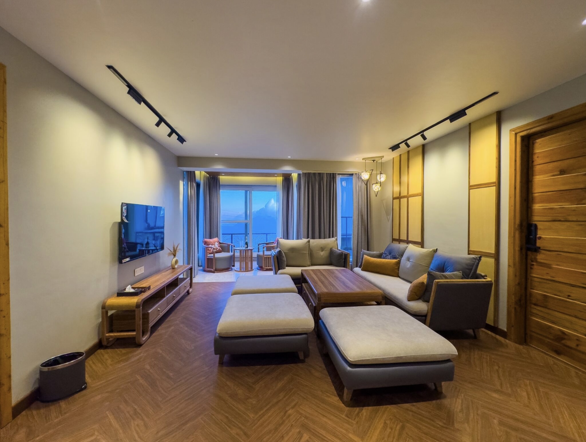 Flamingo Floor (With Living Room & Outdoor Seating) Living Area